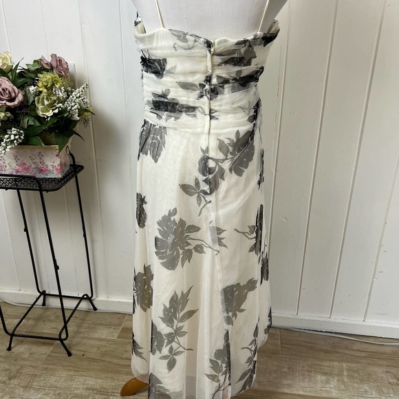 Eliza J. White and black floral, netted overlay dress semi- formal- size 14 - Picture 5 of 10